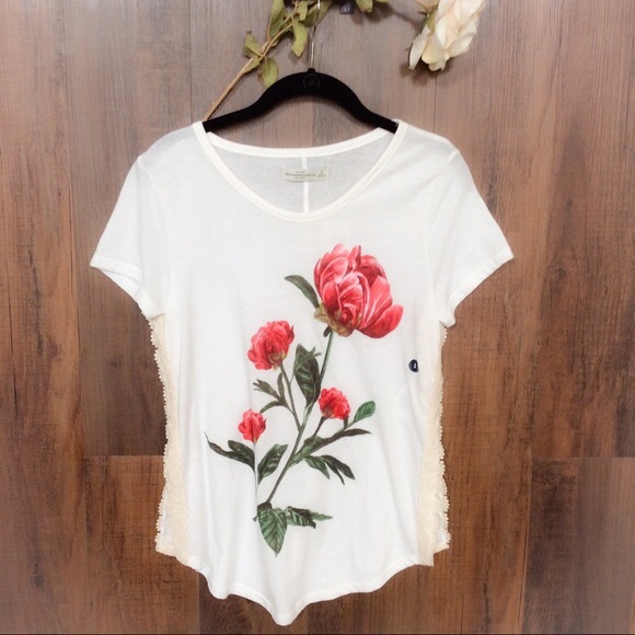 Abercrombie & Fitch Tops - ⭐️ABERCROMBIE&FITCH BOHO TEE⭐️